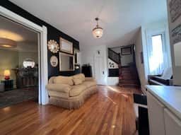 Historic Talbott Street Home-Hot Tub and Fire Pit!