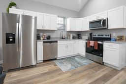 Luxe Downtown Townhome-Sleeps 6 Brand New Build!
