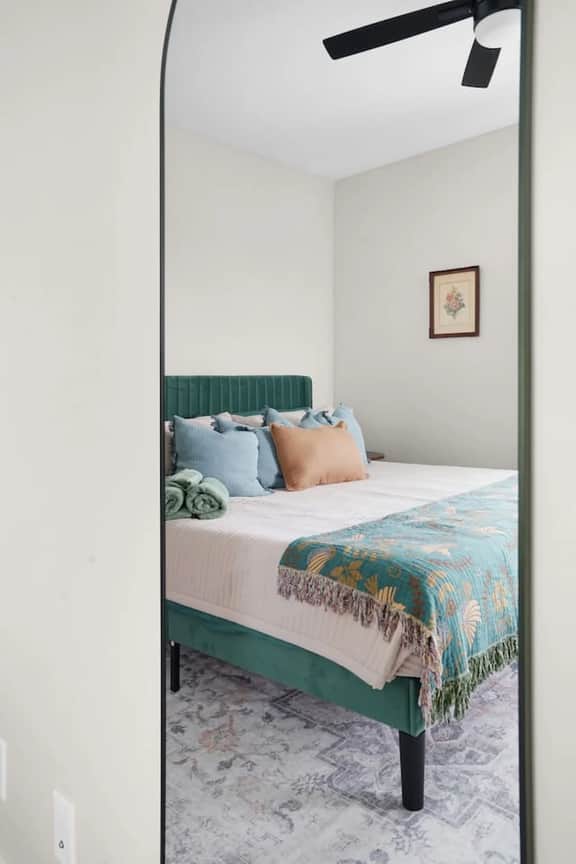 Chic Downtown Franklin Condo-Sleeps 6!