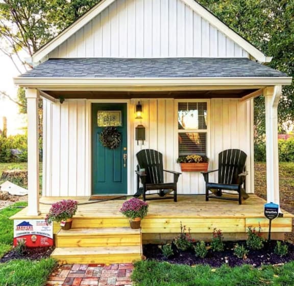 Cottage on Columbia