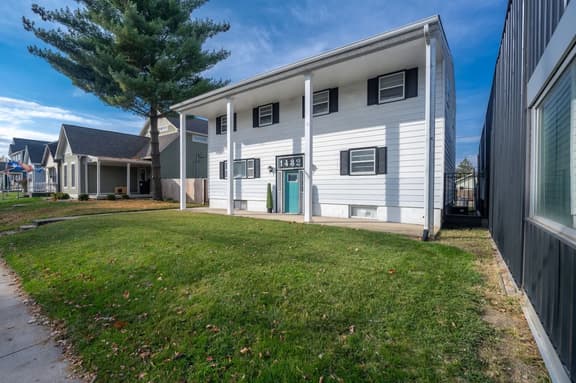 Downtown Indianapolis Gem-sleeps 14!