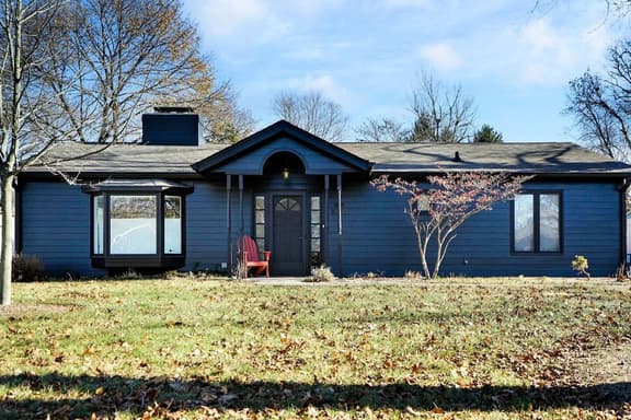 Mid-Century Modern Dream-Sleeps 6!